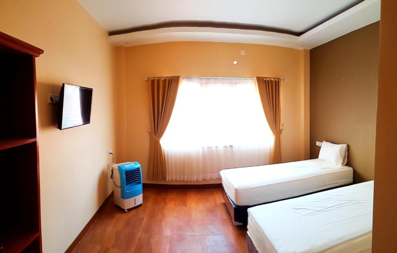 Bluefire Homestay Syariah Баньювангі Екстер'єр фото